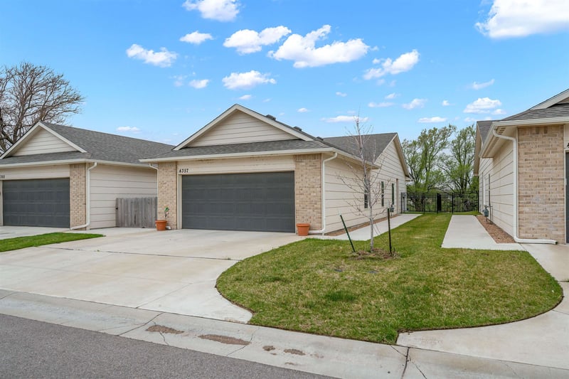 4357 N Sandplum St, Wichita, KS 67205
