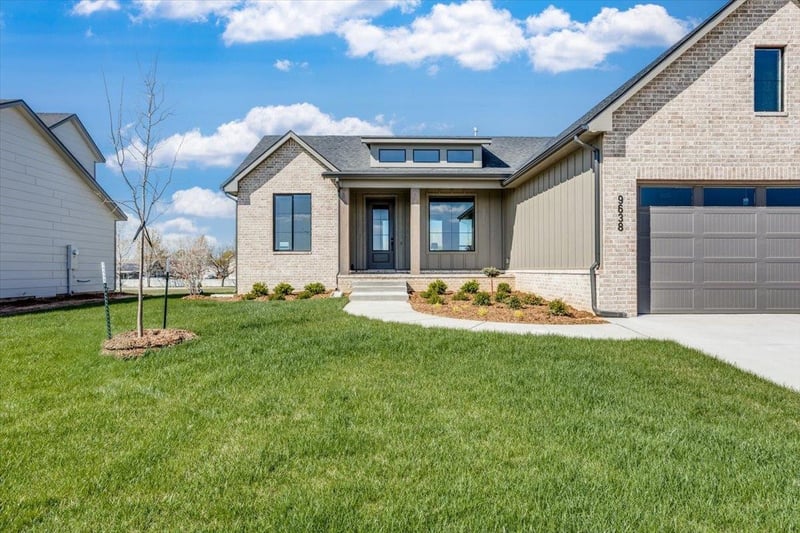 9638 Cedar Ln, Maize, KS 67101