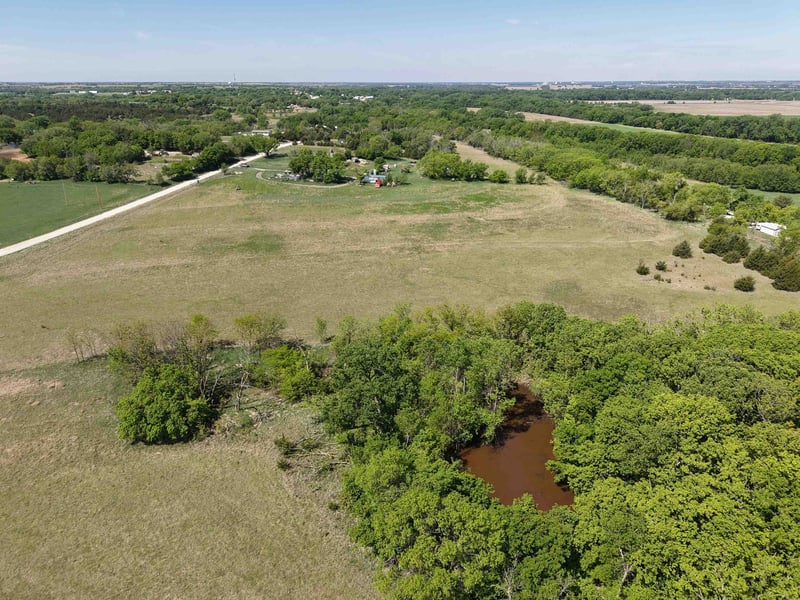 1555 2150 Avenue , Enterprise, KS 67441