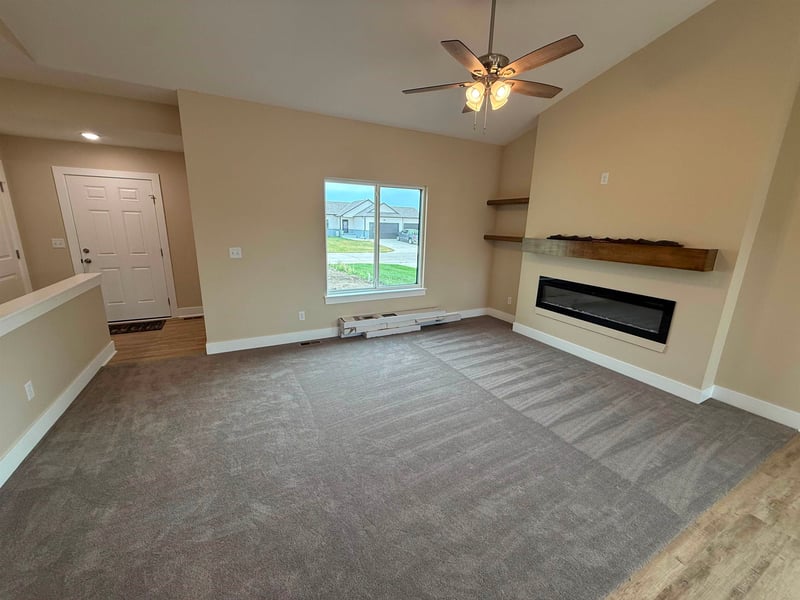 5031 N Toben Ct, Bel Aire, KS 67226