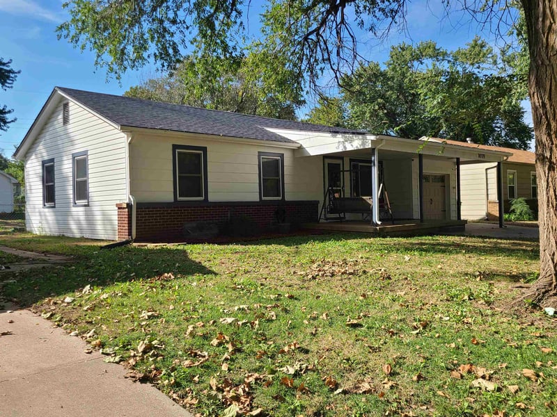 1035 Georgie , Derby, KS 67037