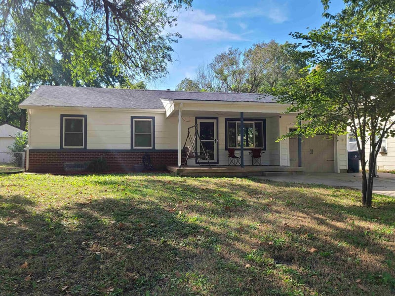 1035 Georgie , Derby, KS 67037