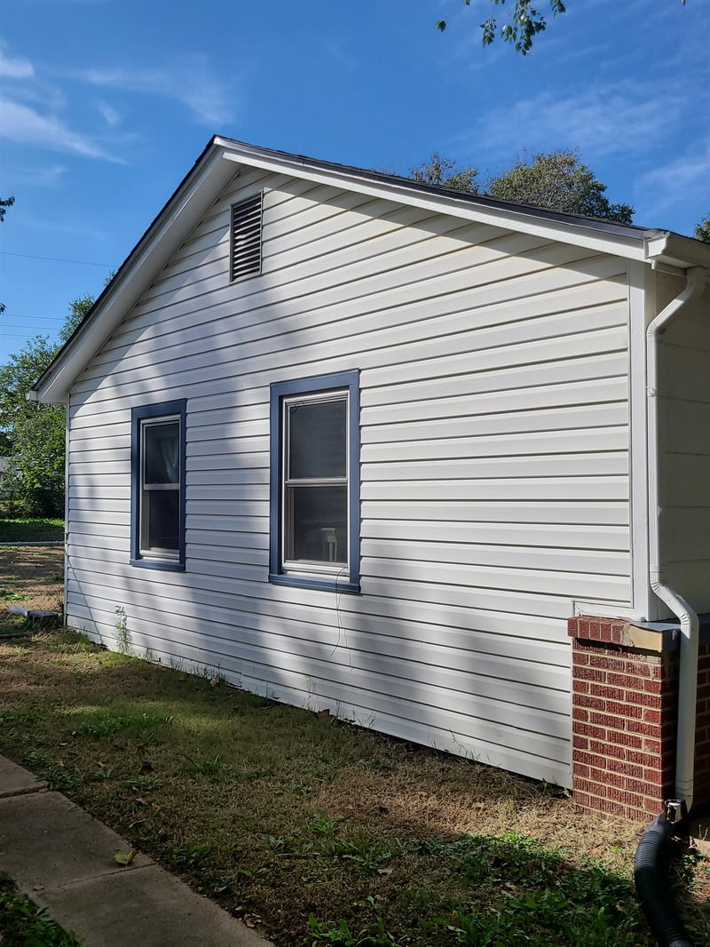 1035 Georgie , Derby, KS 67037