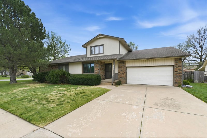 10103 Alamo , Wichita, KS 67212