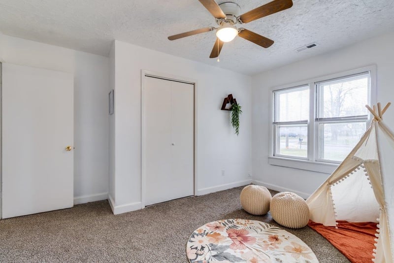 1524 12th St, Newton, KS 67114