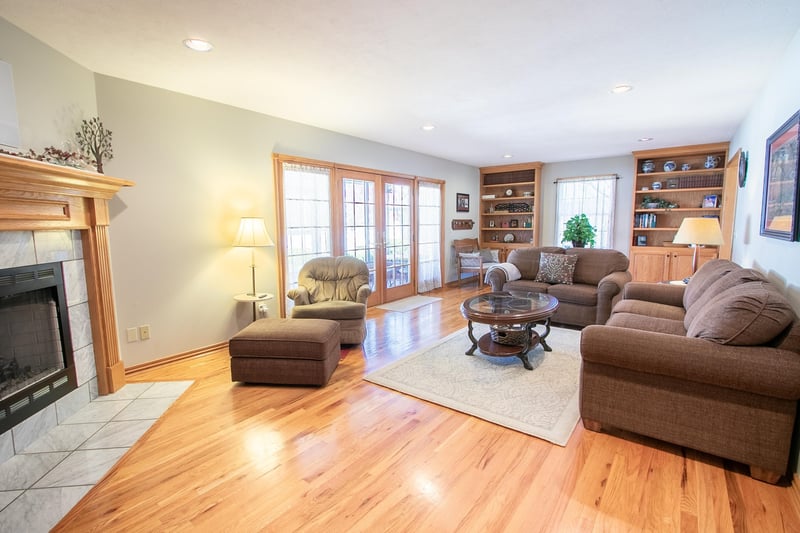 514 W 12th St, Newton, KS 67114