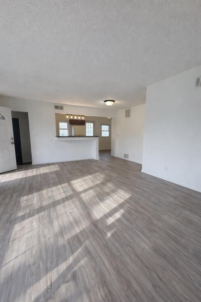 428 Meridian Ave, Wichita, KS 67203