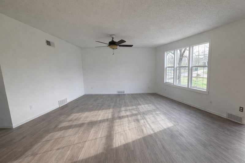 428 Meridian Ave, Wichita, KS 67203