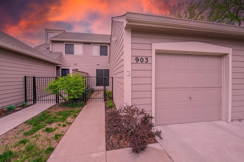 2243 N Bramblewood St #903, Wichita, KS 67226