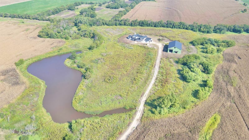 11682 NW 160th St, Newton, KS 67114