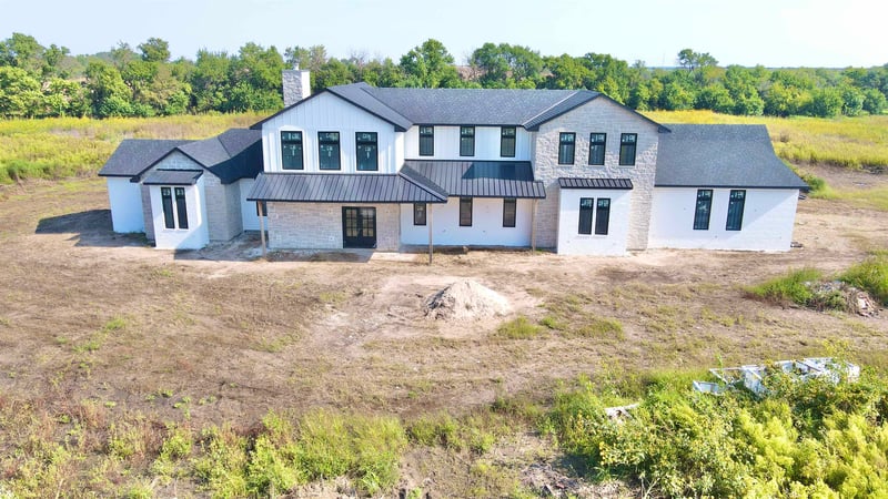 11682 NW 160th St, Newton, KS 67114