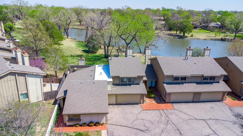 8201 Harry St #1402, Wichita, KS 67207