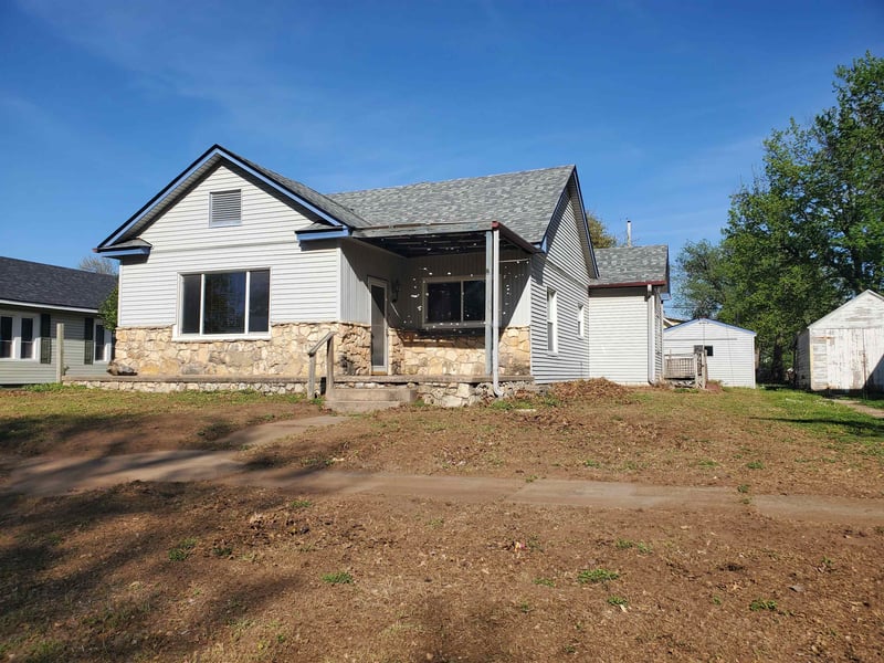 1112 4th , Arkansas City, KS 67005
