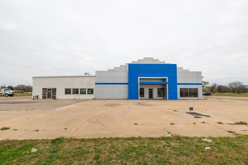 890 Hwy 14 , Harper, KS 67058
