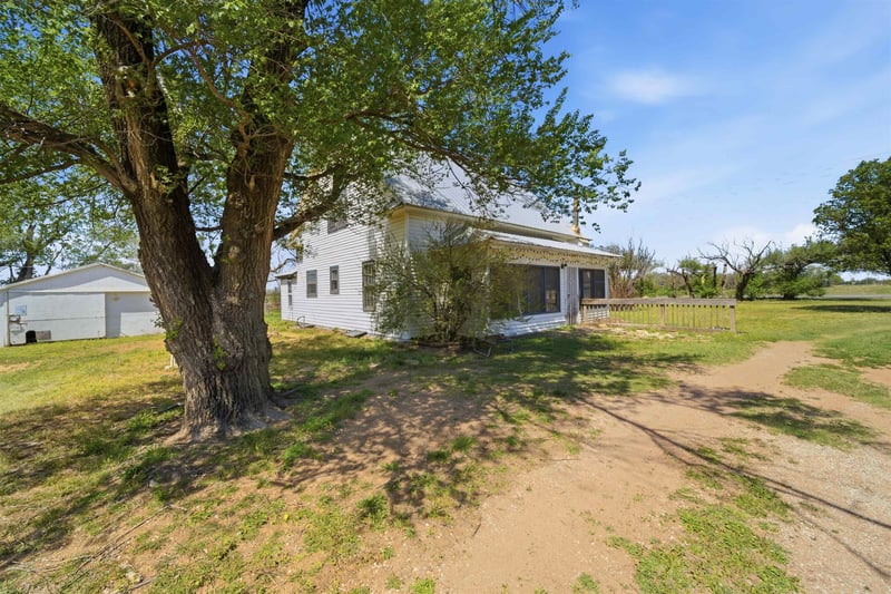 13037 SE 140th Ave, Norwich, KS 67118