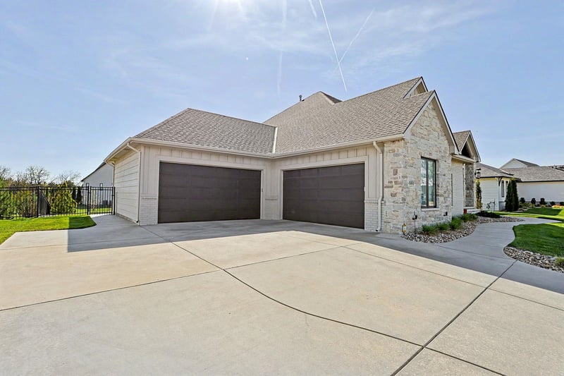 11511 E Brookview Cir, Wichita, KS 67226