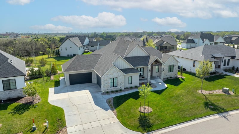 11511 E Brookview Cir, Wichita, KS 67226