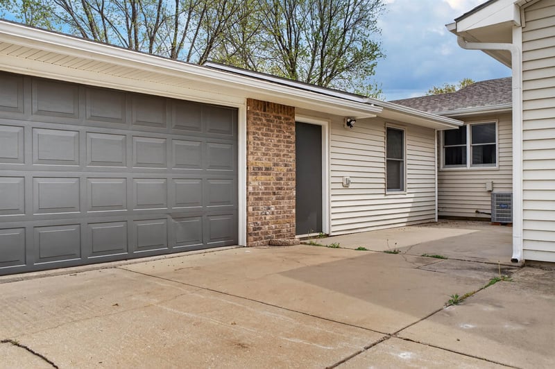 3630 S Eisenhower St, Wichita, KS 67215