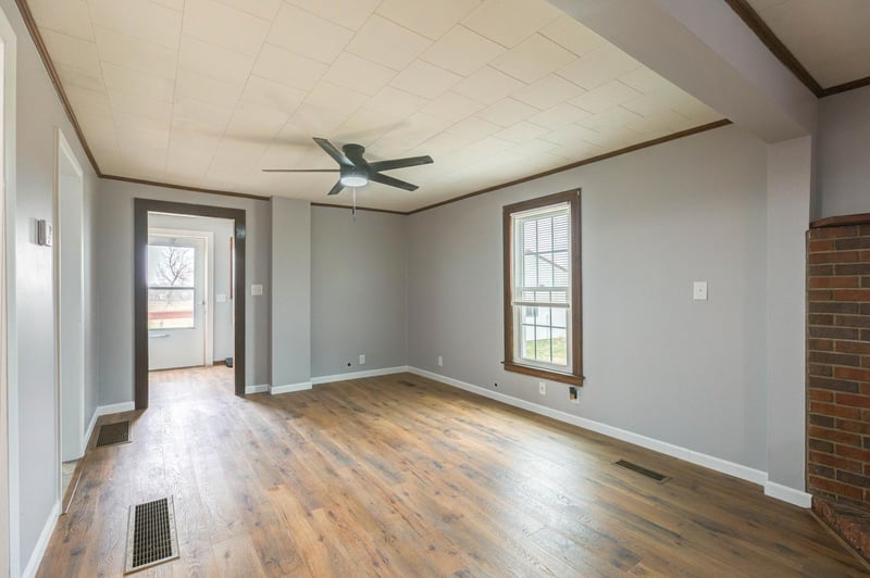 628 Mulberry Rd, Minneapolis, KS 67467