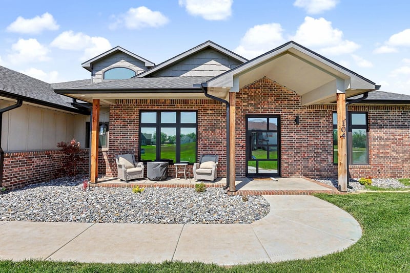 104 Estes St, Garden Plain, KS 67050