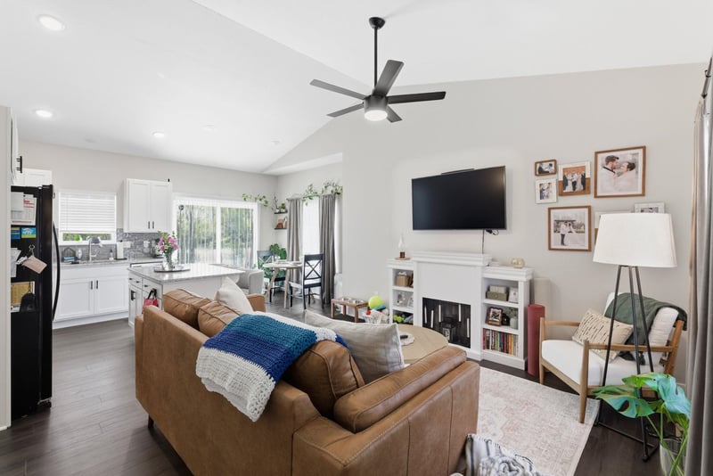 5530 S Victoria Ct, Wichita, KS 67216