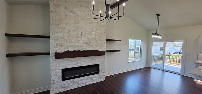 5037 N Toben Dr, Bel Aire, KS 67226