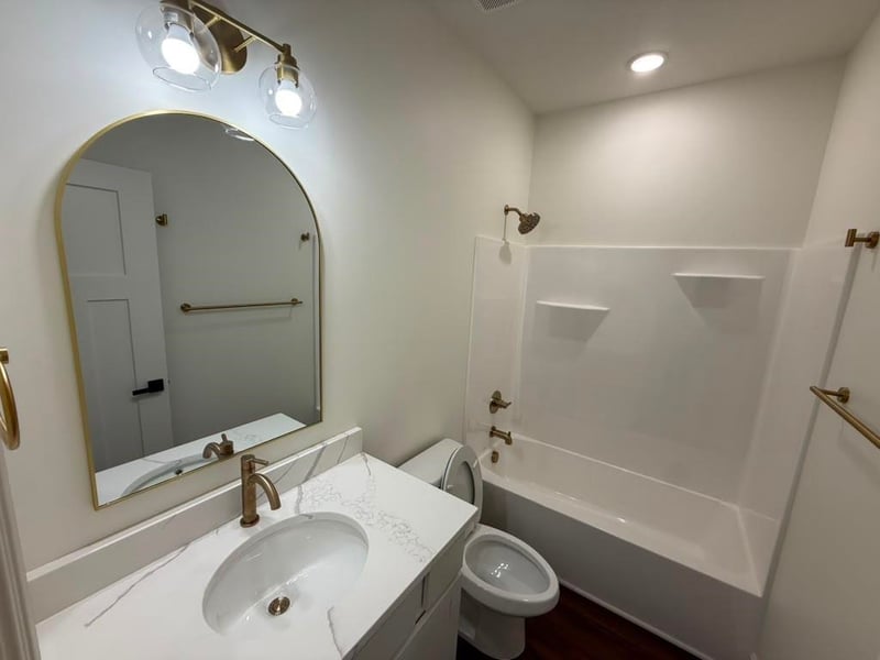 5037 Toben Dr, Bel Aire, KS 67226