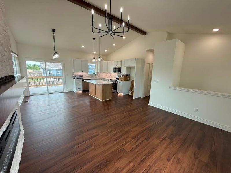 5037 Toben Dr, Bel Aire, KS 67226