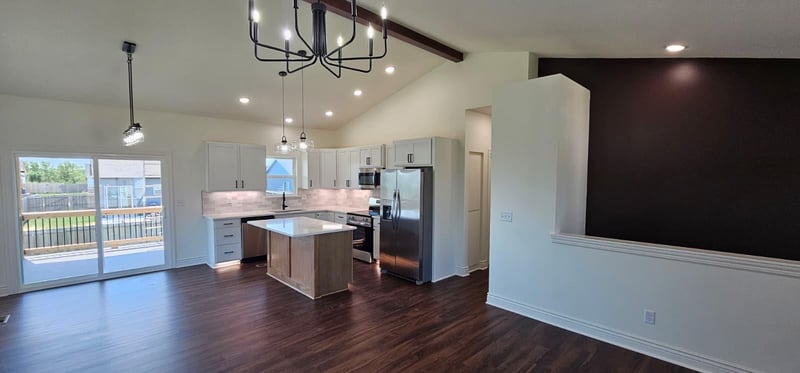 5037 N Toben Dr, Bel Aire, KS 67226