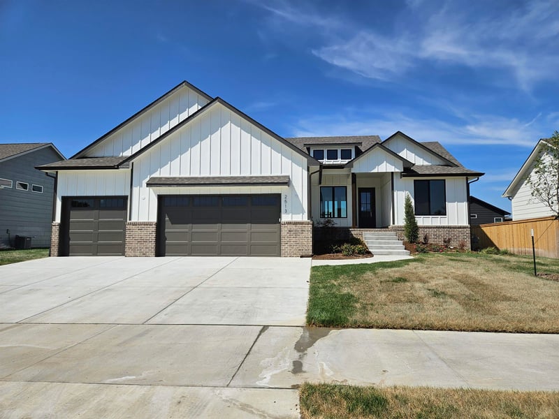 2513 N Bluestone St, Andover, KS 67002