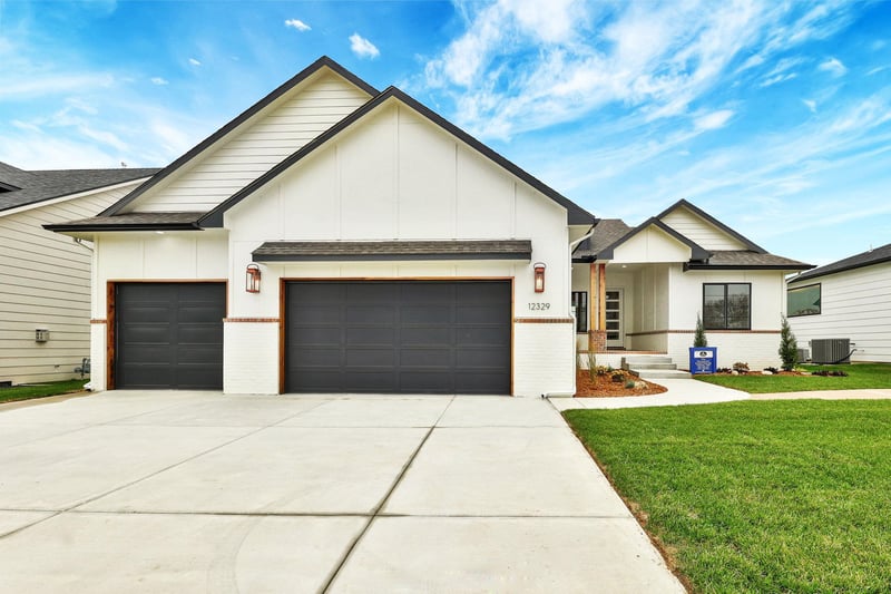 2513 Bluestone St, Andover, KS 67002