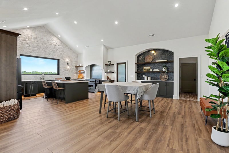 24411 Stone Bottom St, Goddard, KS 67052