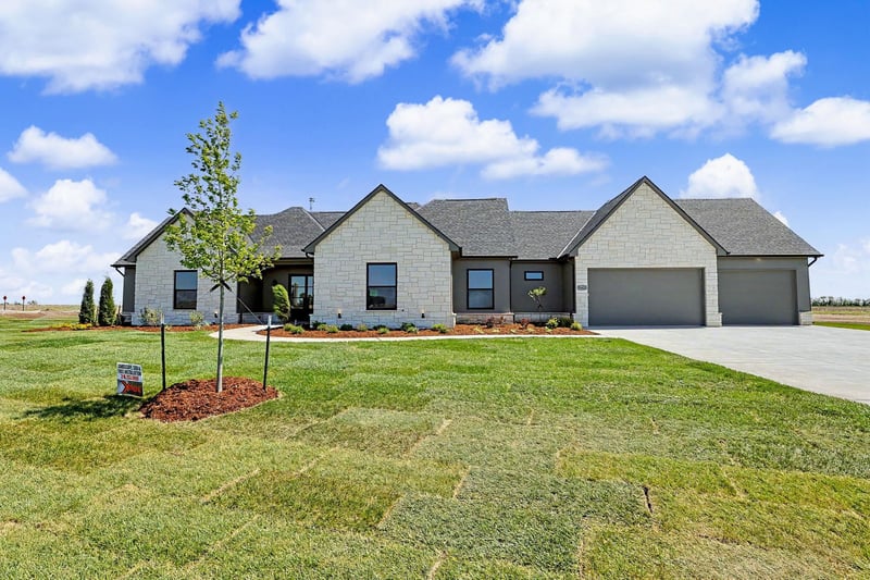 24411 Stone Bottom St, Goddard, KS 67052