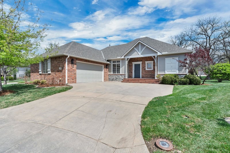 2014 Paddock Green Ct, Wichita, KS 67206