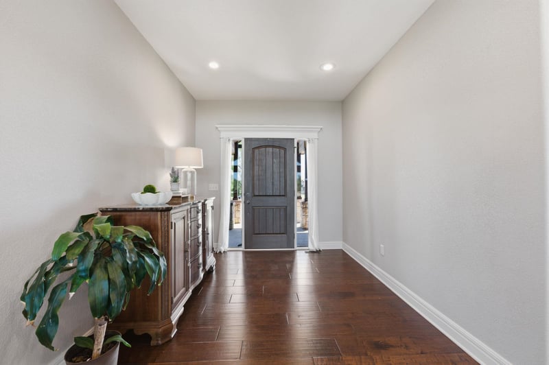 30100 W Deerwood Cir, Garden Plain, KS 67050
