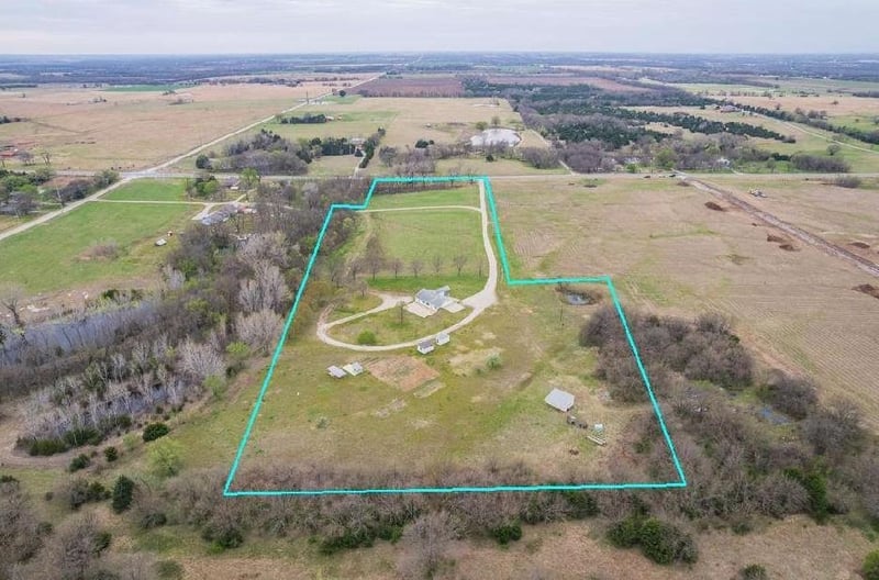 20955 SW Indianola Rd, Douglass, KS 67039