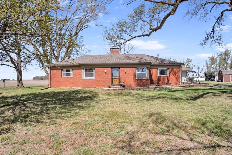 24000 W 95th St S, Viola, KS 67149