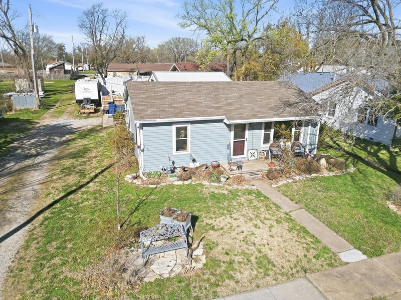 107 S Church St, Udall, KS 67146