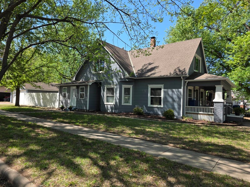 821 14th , Winfield, KS 67156