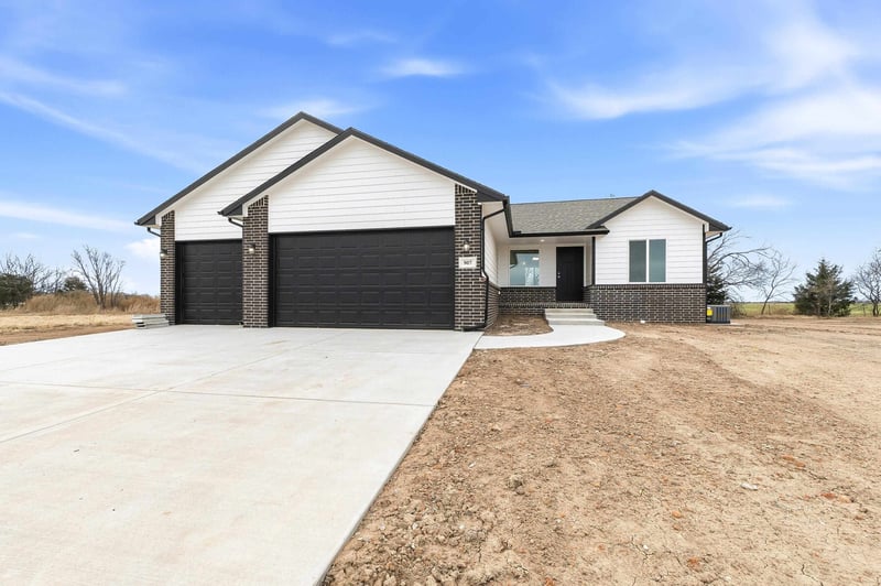907 17th , Harper, KS 67058