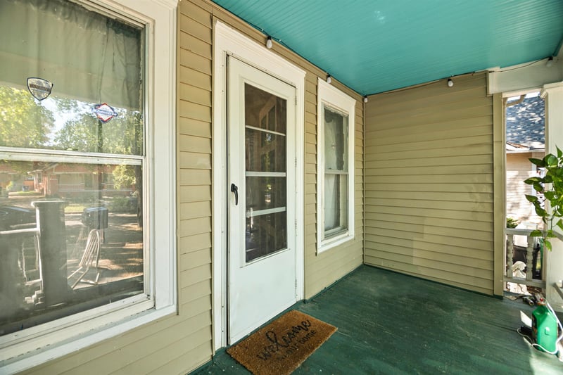 217 N Volutsia Ave, Wichita, KS 67214