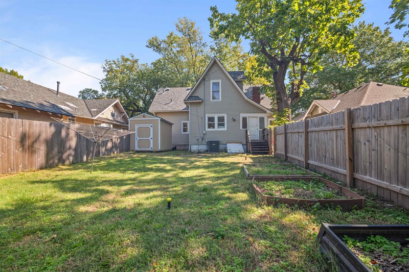 217 N Volutsia Ave, Wichita, KS 67214
