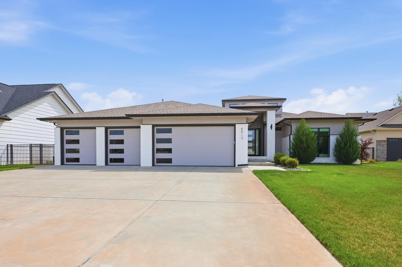 5913 Driftwood St, Wichita, KS 67205