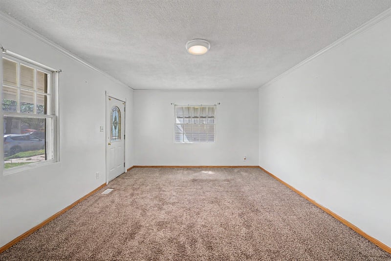 740 Merrill St, Salina, KS 67401