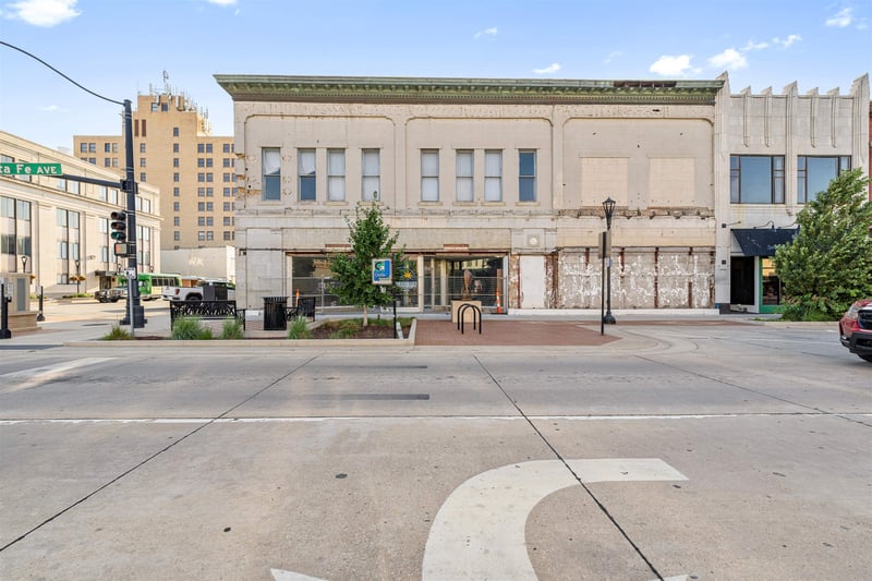 101 Santa Fe Ave, Salina, KS 67401