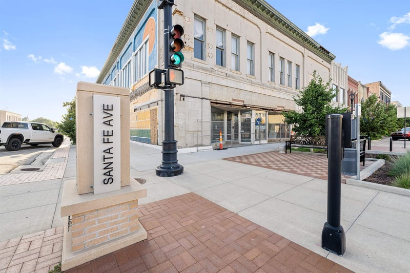 101 Santa Fe Ave, Salina, KS 67401