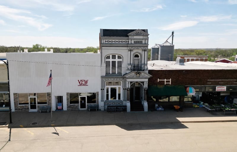 313 W Second St, Minneapolis, KS 67467