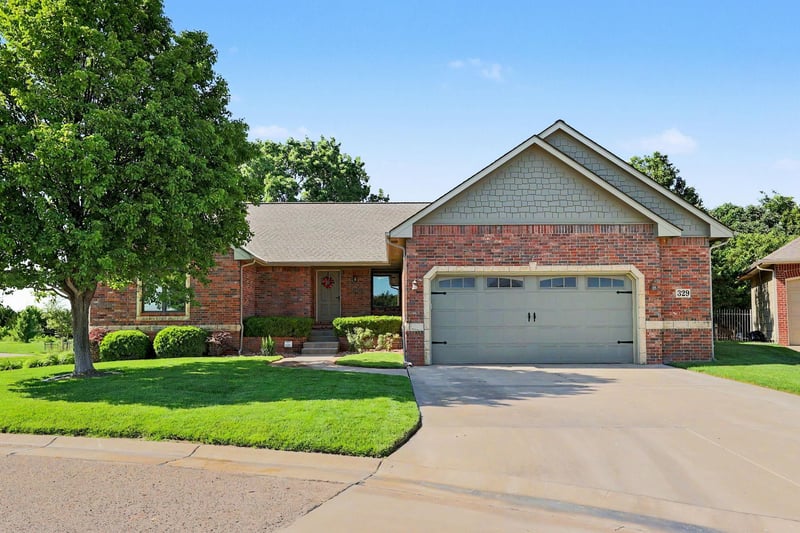 329 S Grand Mere Ct, Wichita, KS 67230