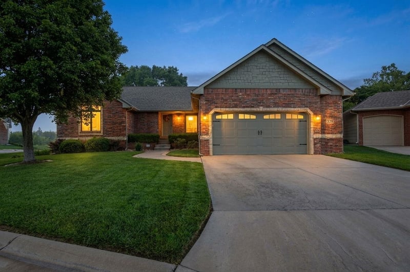 329 S Grand Mere Ct, Wichita, KS 67230