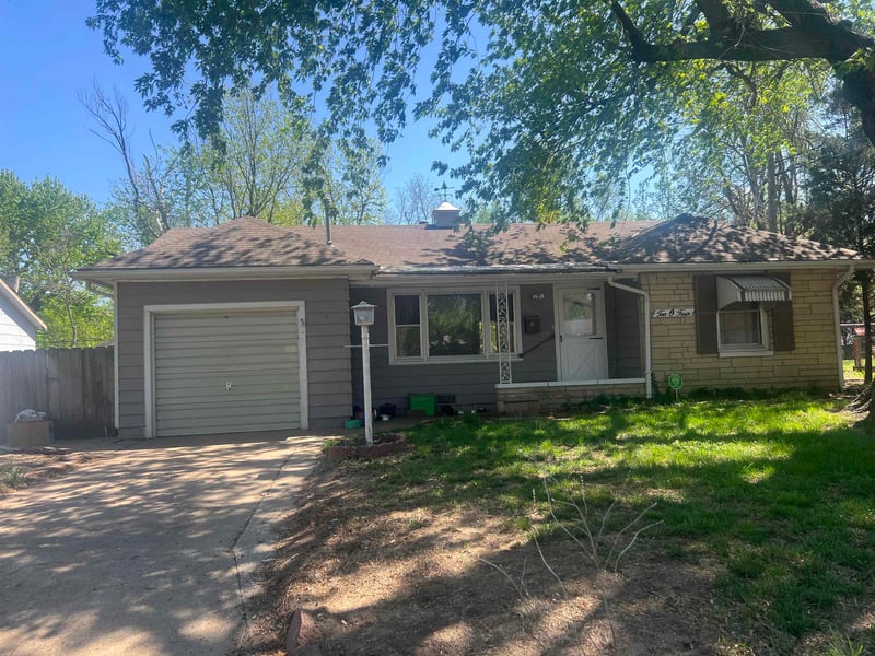 1004 9 , Arkansas City, KS 67005